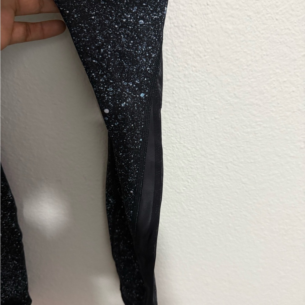 Lululemon  leggings size 4 like  new Athletica Black and White Speckled - Picture 6 of 7